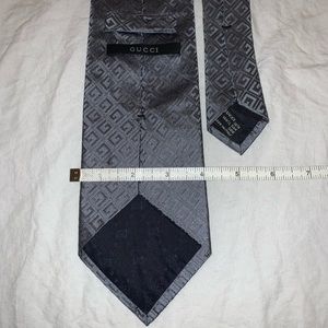 Gucci men silk tie